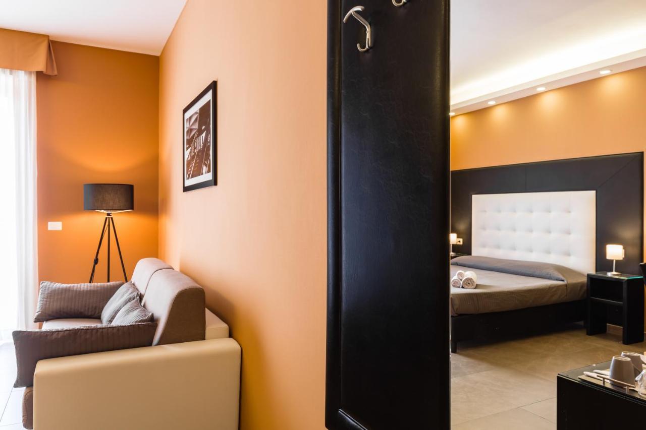 Hotel Bh Napoli Railway Extérieur photo