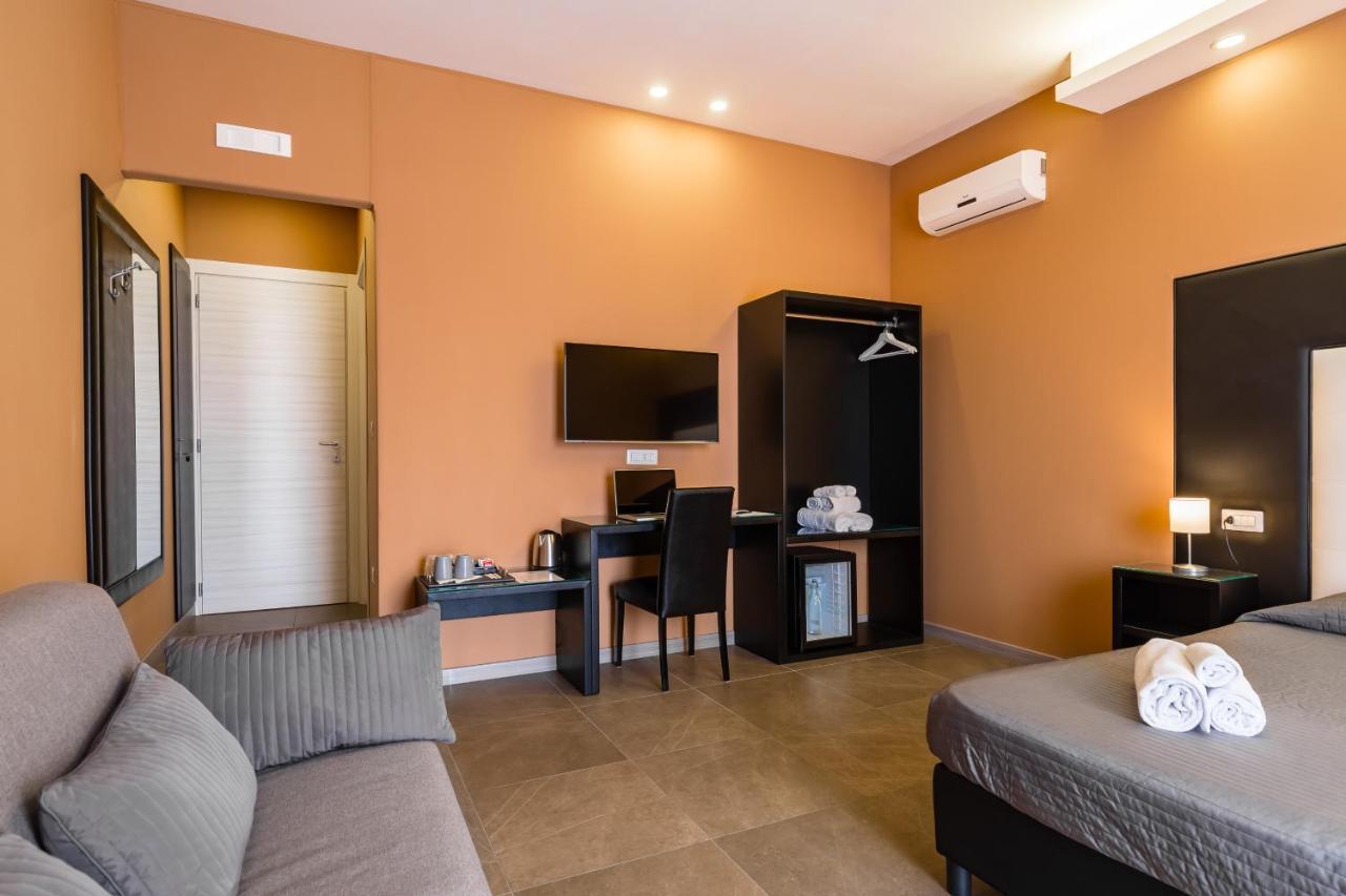 Hotel Bh Napoli Railway Extérieur photo