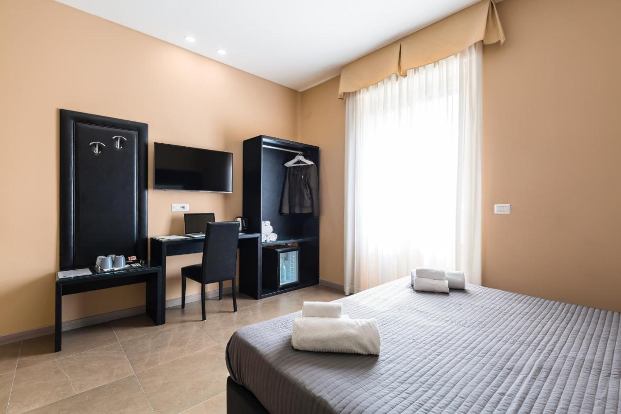 Hotel Bh Napoli Railway Extérieur photo